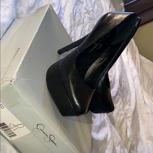 Jessica Simpson black heels